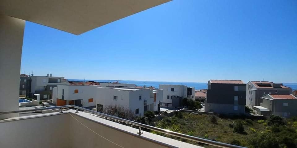 Islando 3 Apartment Novalja Bagian luar foto
