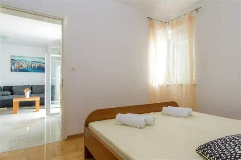 Islando 3 Apartment Novalja Bagian luar foto